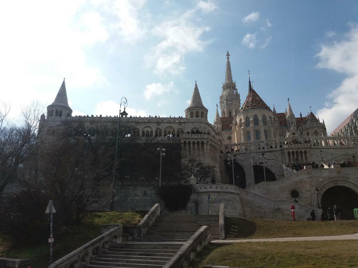 Appartamento Castle Base Budapest Esterno foto