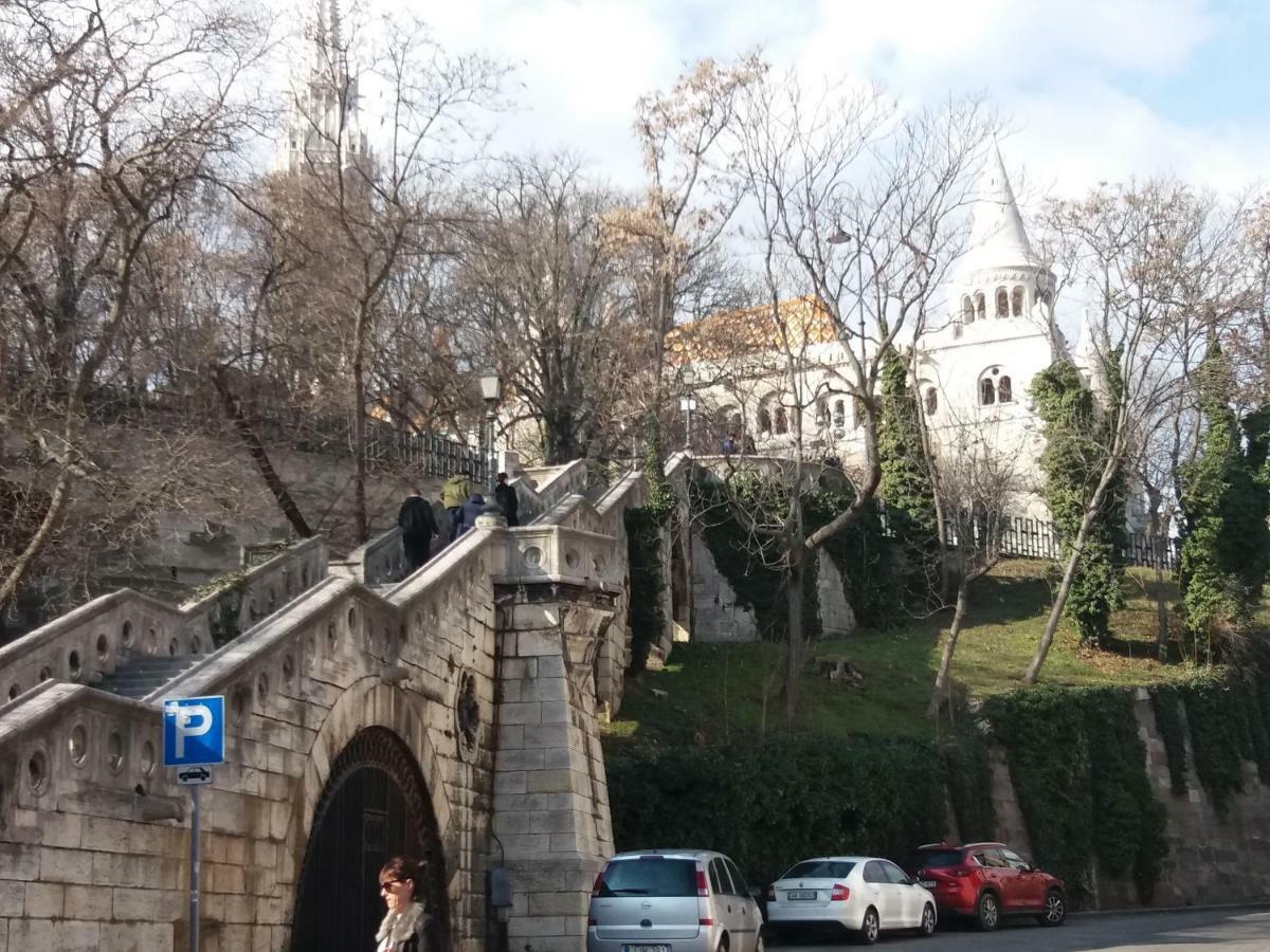Appartamento Castle Base Budapest Esterno foto